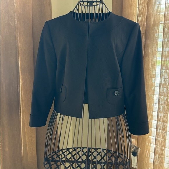 Alex Marie black diamond print cropped blazer. - Picture 2 of 7